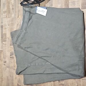 Universal Thread Wide Leg Ankle sz28